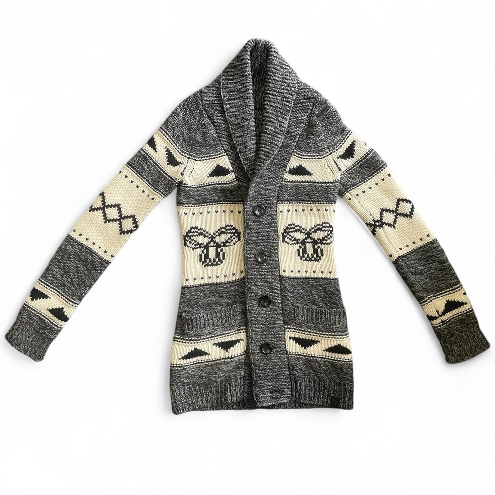 Aritzia 100% Lambswool Cardigan with buttons. Gray, black and Cream colour.